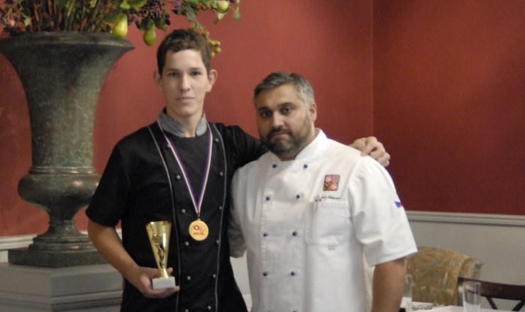 Liberecký student získal pod vedením šéfkuchaře Clarion Grandhotelu Zlatý Lev zlato v soutěži Olima